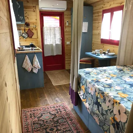 La Rovere - I Carrozzoni Gitani Farm stay *