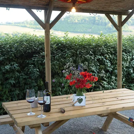 La Rovere - I Carrozzoni Gitani Farm stay Cossano Belbo